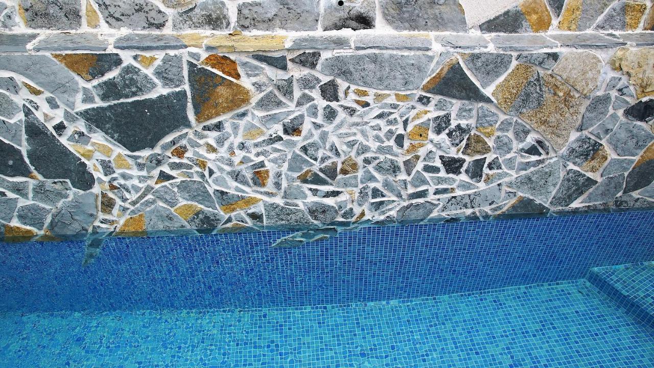 Penthouse Stoliv New Spa-Pool Villa Is Located 5M From The Sea, Exclusive Terrace,Private Jetty Wih Sunbeds, Pebble Beach, Secluded Location Total Area 375M2 At Your Disposal كوتور المظهر الخارجي الصورة