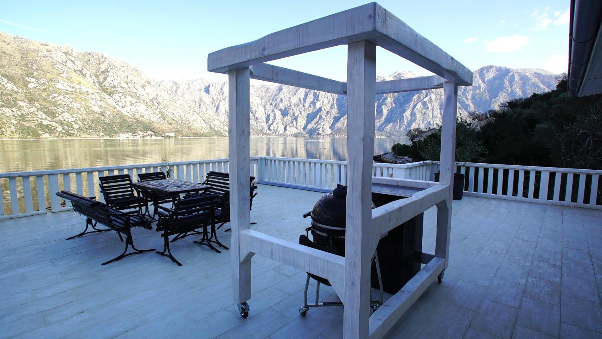 Penthouse Stoliv New Spa-Pool Villa Is Located 5M From The Sea, Exclusive Terrace,Private Jetty Wih Sunbeds, Pebble Beach, Secluded Location Total Area 375M2 At Your Disposal كوتور المظهر الخارجي الصورة