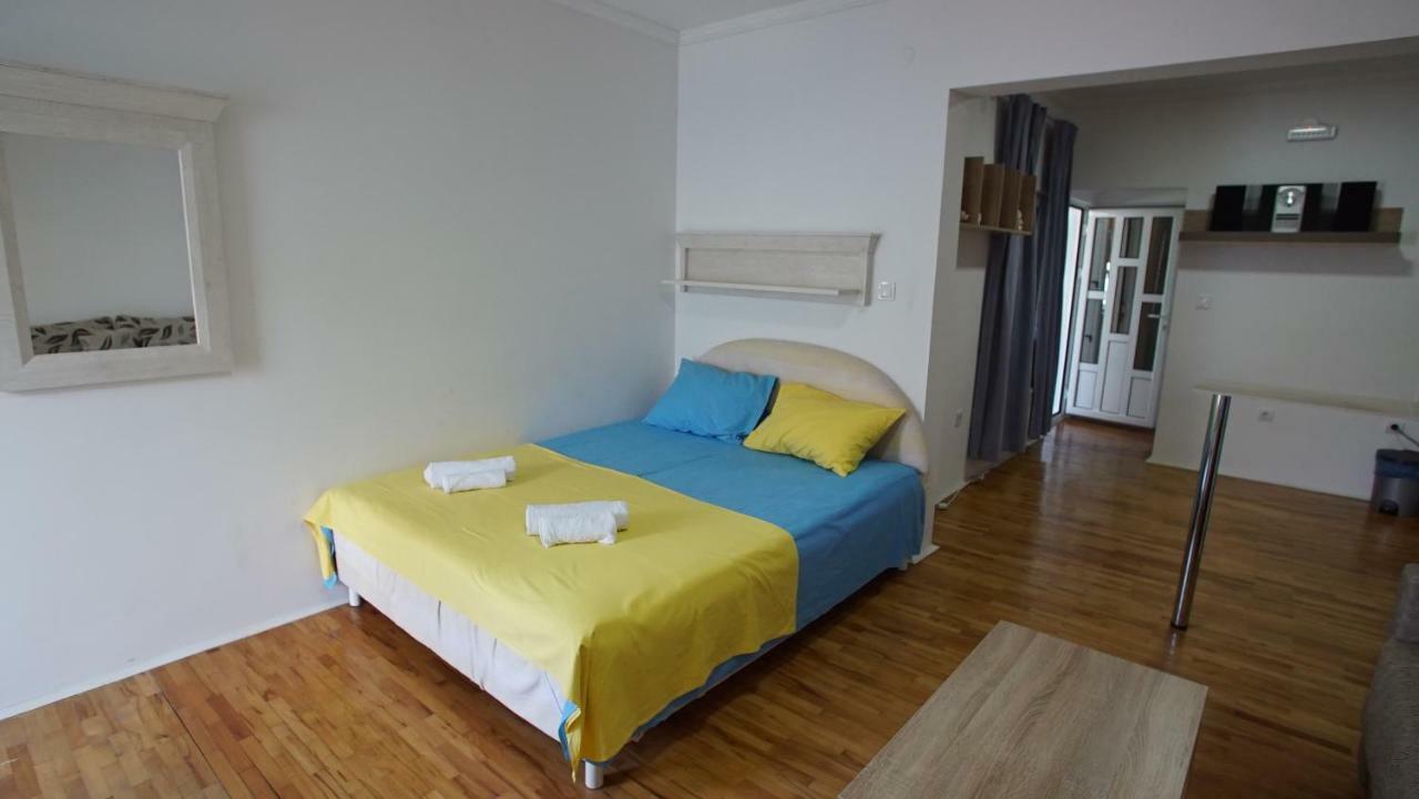 Penthouse Stoliv New Spa-Pool Villa Is Located 5M From The Sea, Exclusive Terrace,Private Jetty Wih Sunbeds, Pebble Beach, Secluded Location Total Area 375M2 At Your Disposal كوتور المظهر الخارجي الصورة